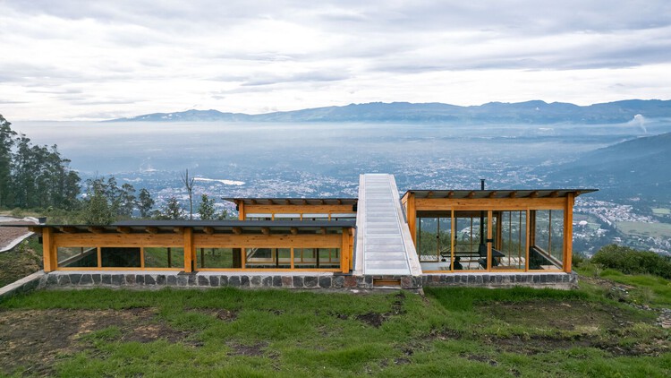 Residential Architecture in Ecuador: 8 Contemporary House Projects That Respect Their Natural Surroundings - Image 16 of 28