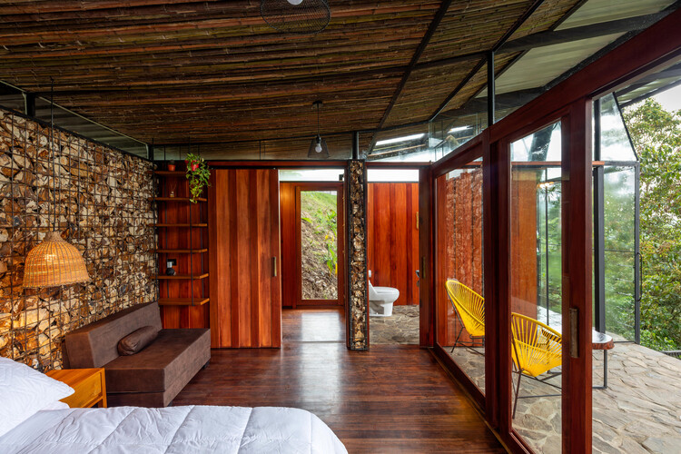 Residential Architecture in Ecuador: 8 Contemporary House Projects That Respect Their Natural Surroundings - Image 19 of 28