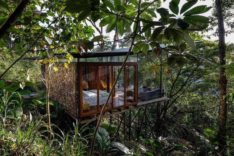 Residential Architecture in Ecuador: 8 Contemporary House Projects That Respect Their Natural Surroundings - More Images