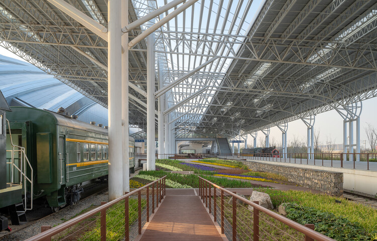 China Yellow Sea Wetlands Museum Railway Park / DuShe Architectural Design - Interior Photography, Glass, Steel, Beam