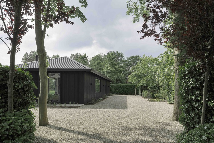 Senior Shelter / i29 architects - Exterior Photography, Wood, Door, Garden