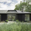 Senior Shelter / i29 architects - Exterior Photography, Door, Garden