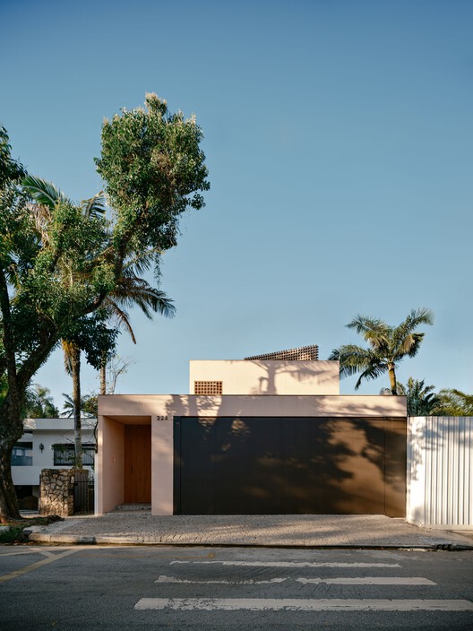 Praça House / Felipe Hess Arquitetos - Image 6 of 32