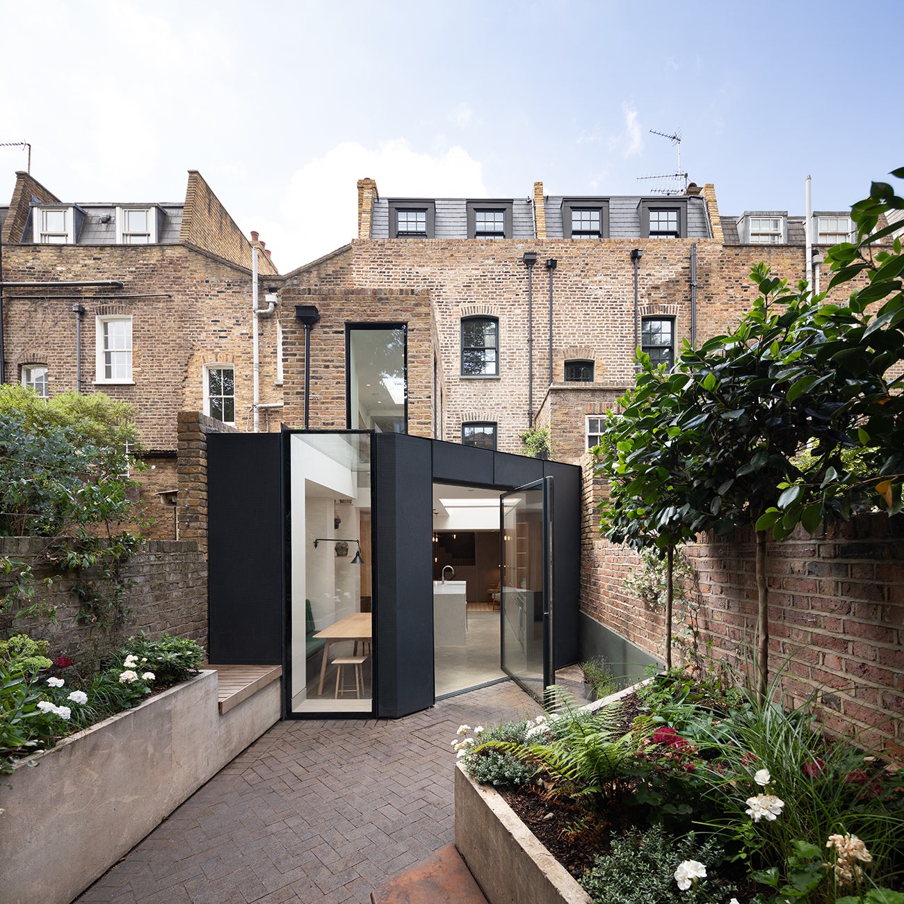 © Fraher and Findlay